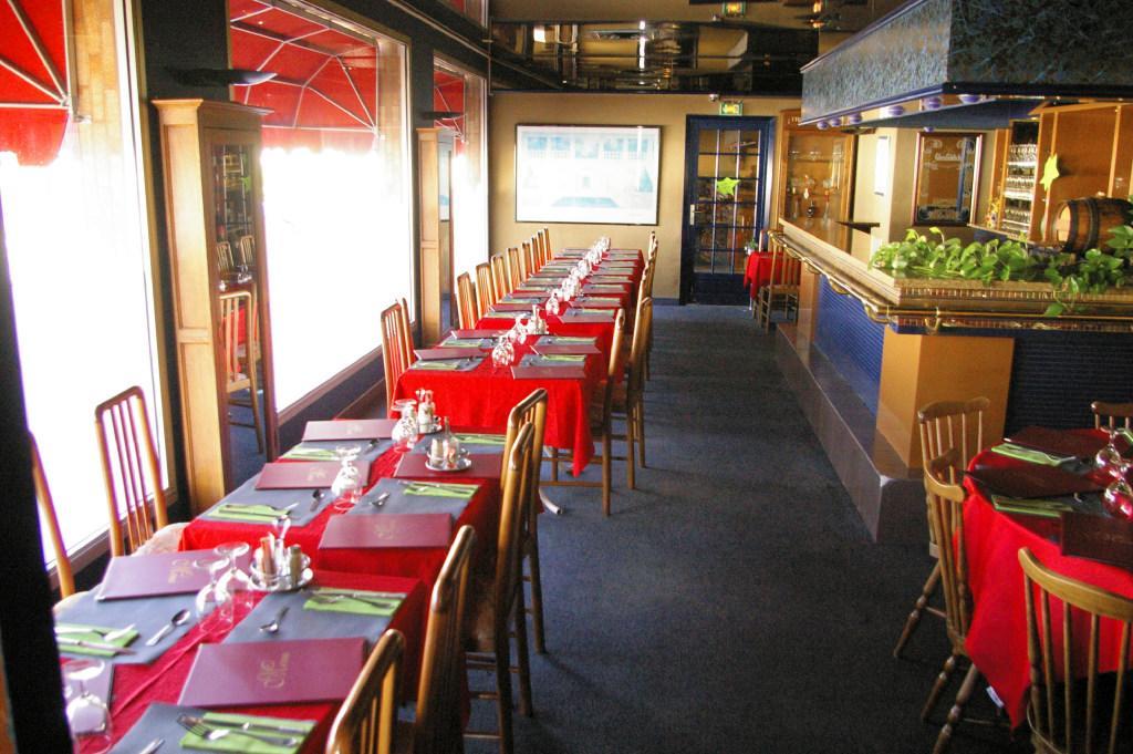 Le Skippy Dancotel Saint-Pierre-des-Corps Exterior foto